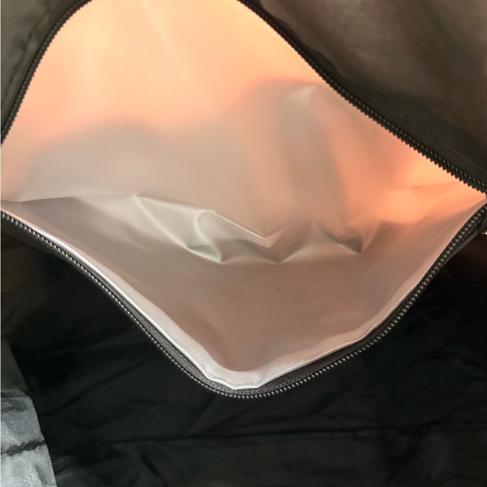 ALO Yoga Blush Pink Travel Bag - Picture 8 of 8